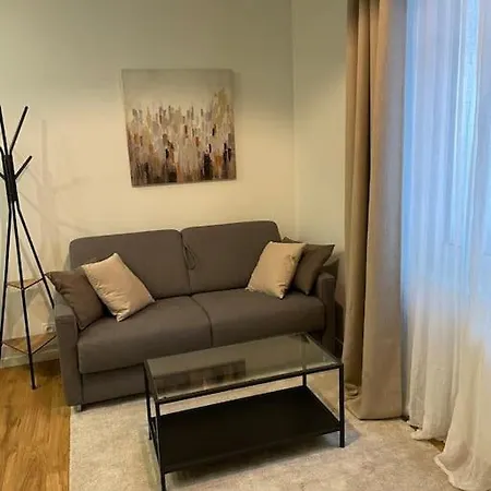 Brand New Flat Eiffel Tower *