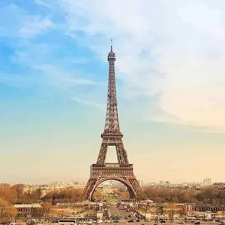 Brand New Flat Eiffel Tower *